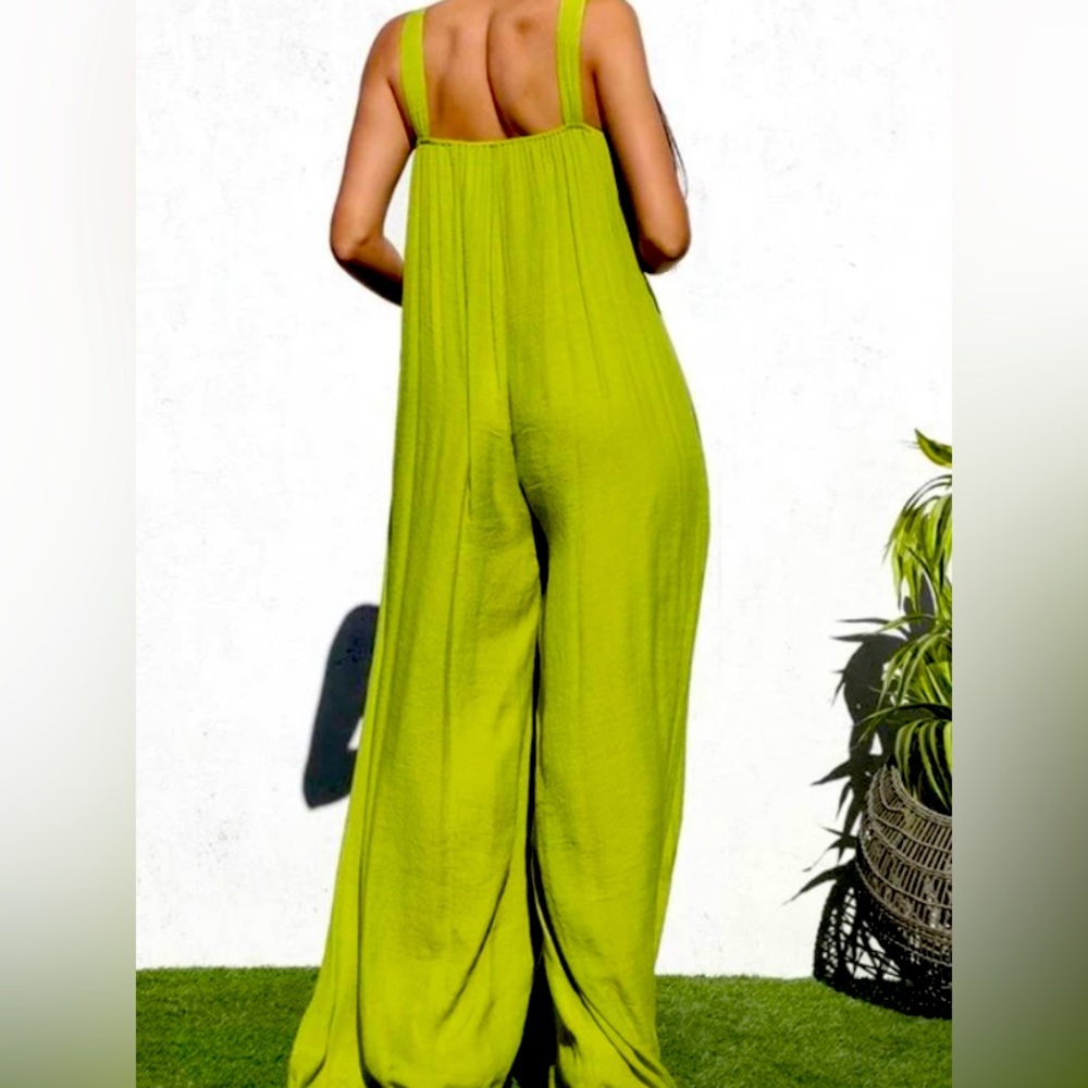 Jumpsuit - Picture 4 of 9